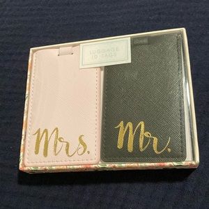 NWT Dillard’s Mr. & Mrs. Luggage ID Tags pink & black in box.